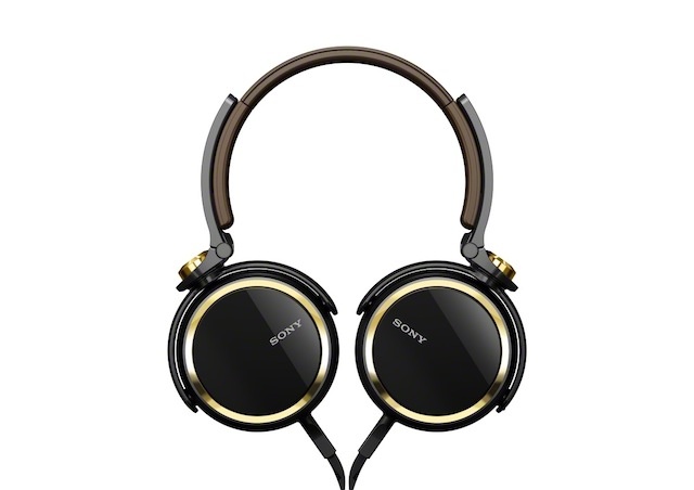 MDR-XB600