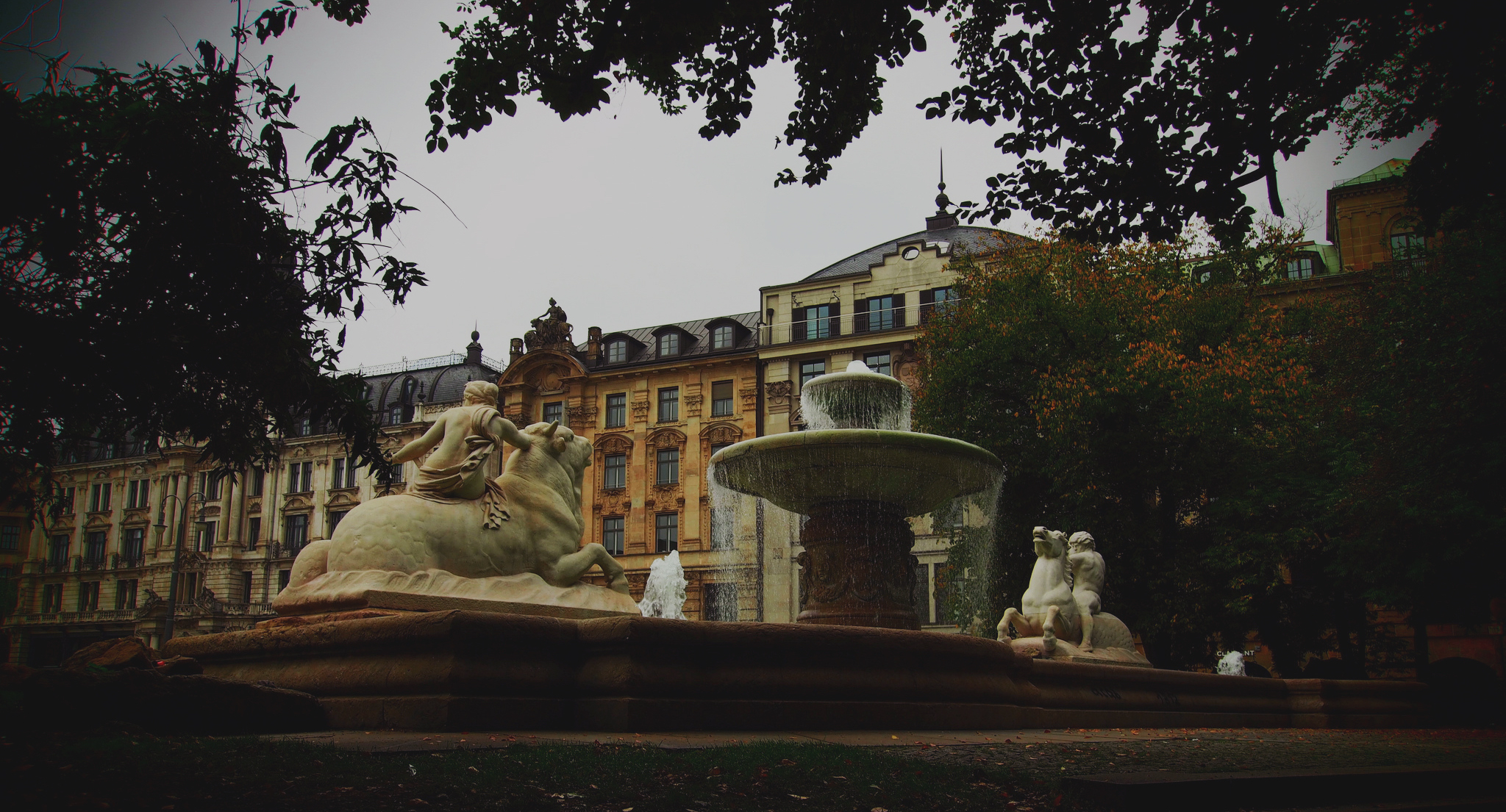 23628385554_9a2675c3fc_k