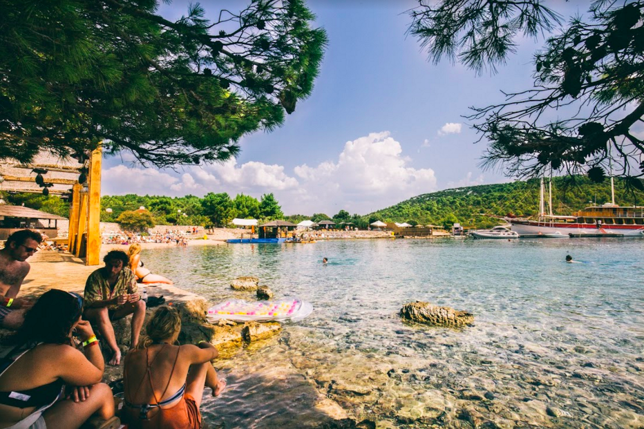 Screen Shot 2016-09-16 at 01.02.35